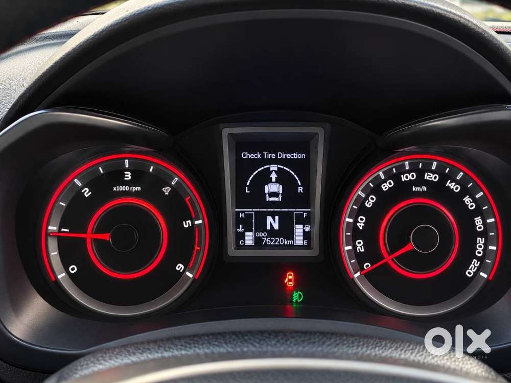 Mahindra Xuv300 W8 (o) 1.5 Diesel Amt, 2021, Diesel