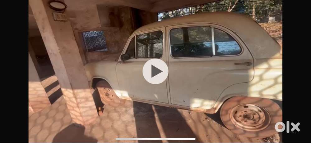 Ambassador Ambassador 1986 Petrol 100000 Km Driven