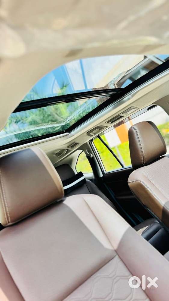 Toyota Innova Hycross 2.0 Zx (o) Hybrid 7 Str, 2024, Petrol