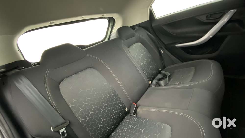 Tata Nexon 1.2 Revotron Xm (s), 2022, Petrol