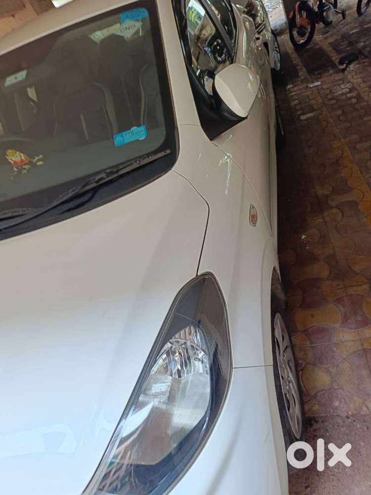 Hyundai Aura 2022 Cng