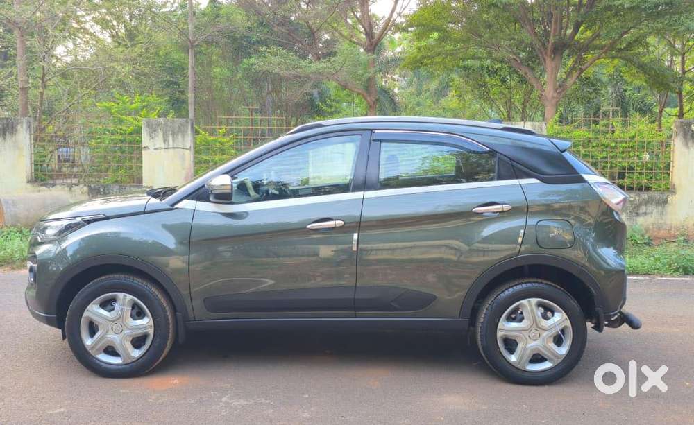 Tata Nexon 1.2 Revotron Xma Amt (s), 2021, Petrol