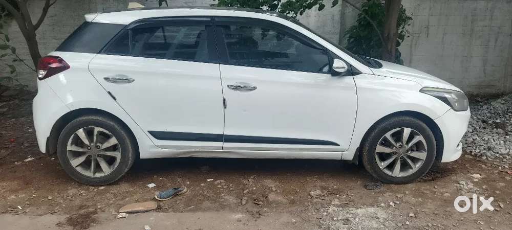 Hyundai Elite I20 2015 Diesel 118000 Km Driven
