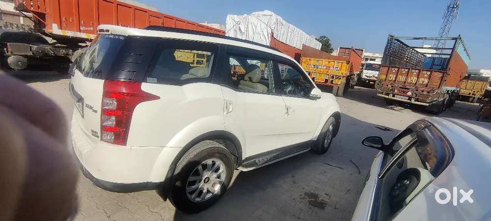 Mahindra Xuv500 Diesel 2.2 At 2017