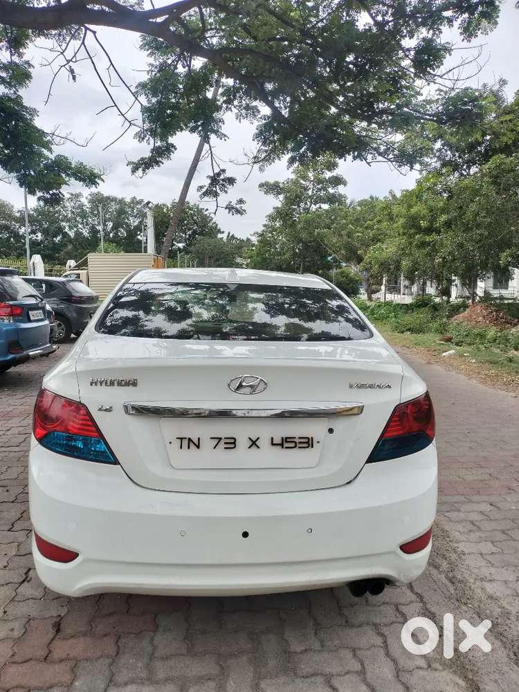 Hyundai Verna 2011 Diesel 140000 Km Driven