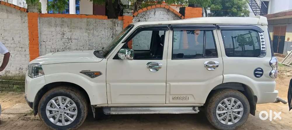 Mahindra Scorpio 2016 Diesel Well Maintained