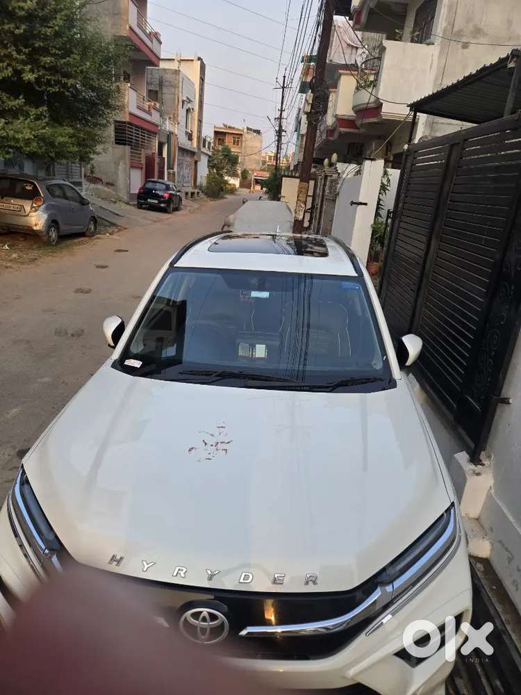 New Car Only 3 Month Old Only 2300 Km Run