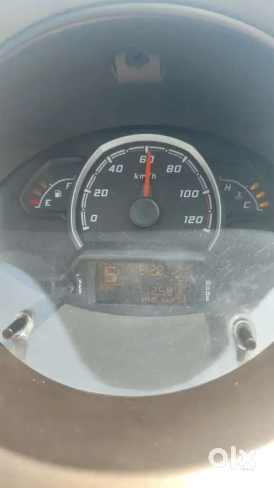 Low Mileage Alert
2016 Full Option Automatic 
25000 Kms Run Only