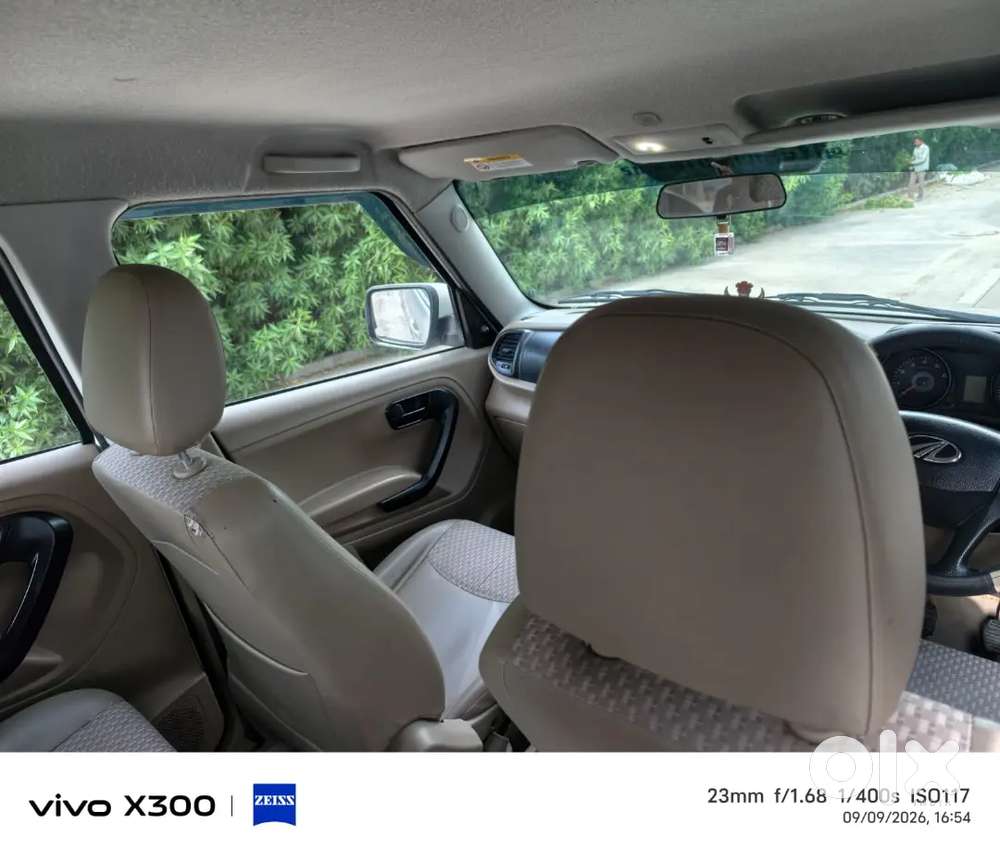 2018 Mahindra Tuv300 T6+ Diesel | 2nd Owner