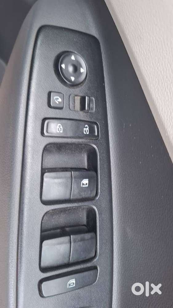 Hyundai Aura 1.2 S Petrol Amt, 2020, Petrol