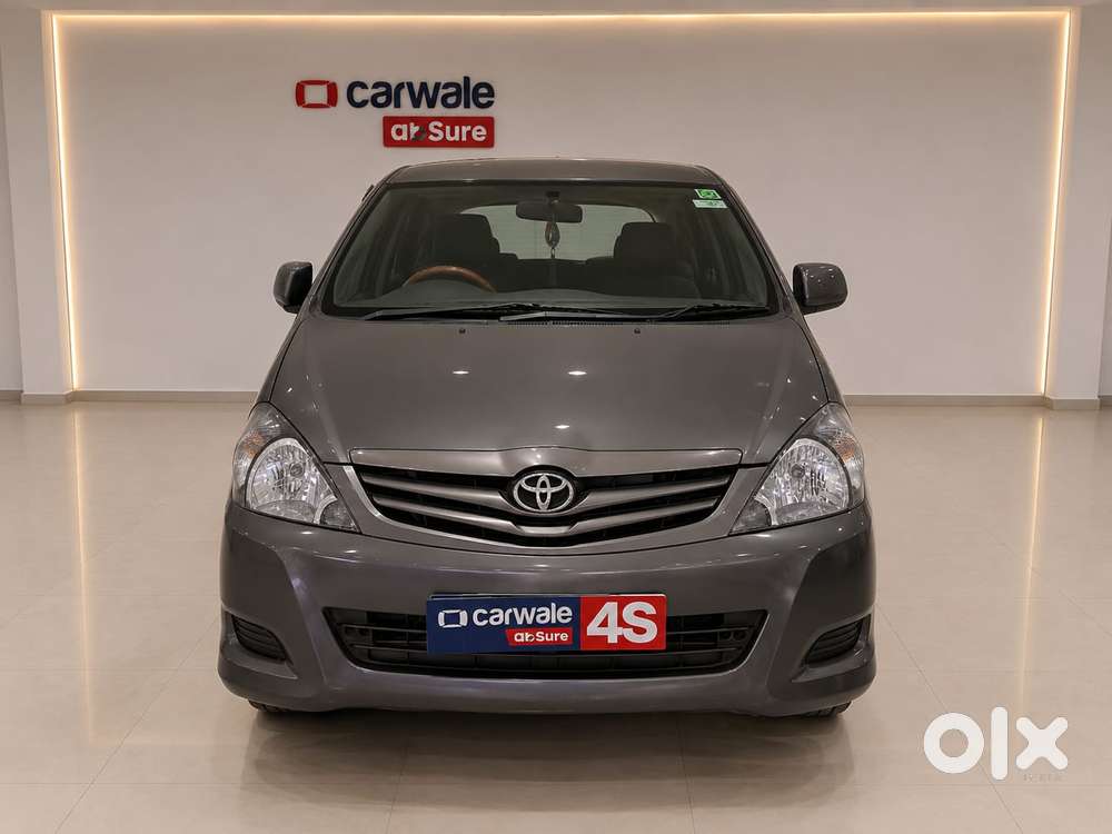 Toyota Innova 2.5 G (diesel) 8 Seater, 2011, Diesel