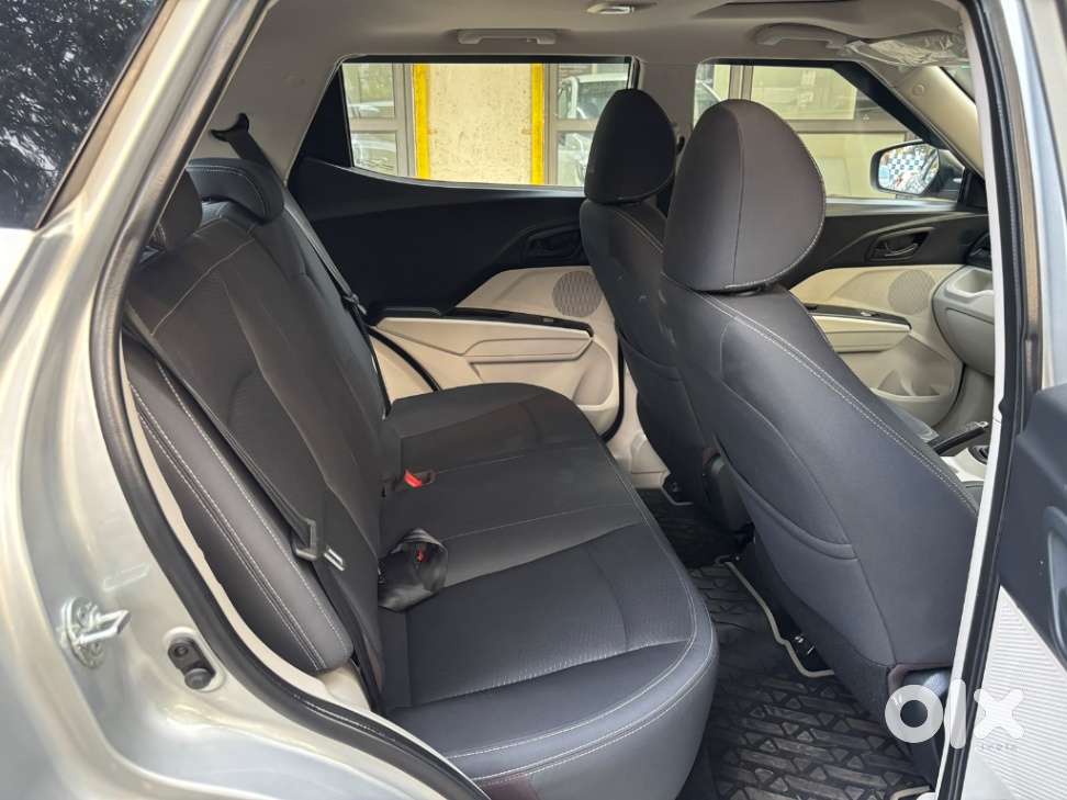 Mahindra Xuv300 W6, 2023, Petrol