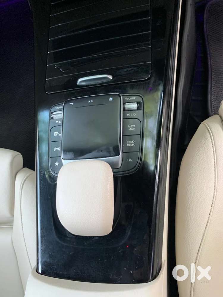 Mercedes-benz A-class Limousine 200, 2022, Petrol