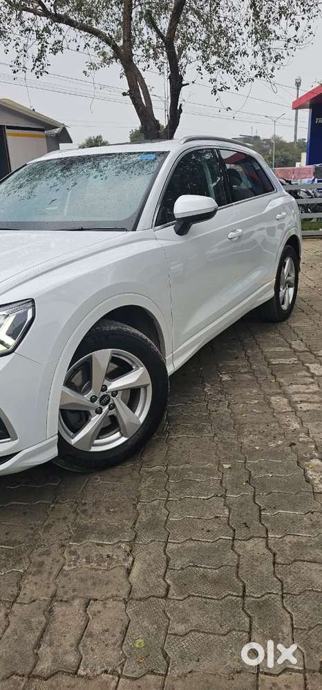 Audi Q3 40 Tfsi Premium Plus, 2024, Petrol