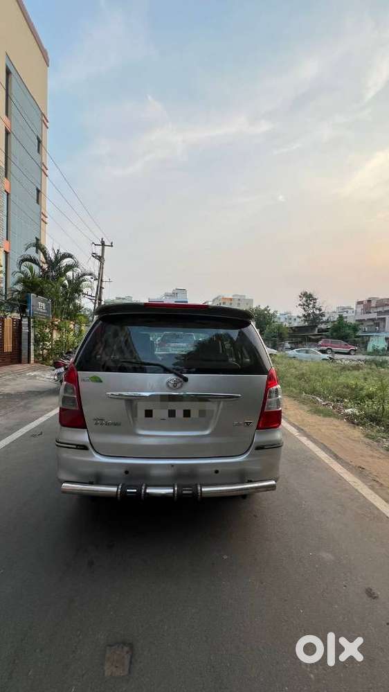 Toyota Innova 2.5 V 7 Str, 2010, Diesel