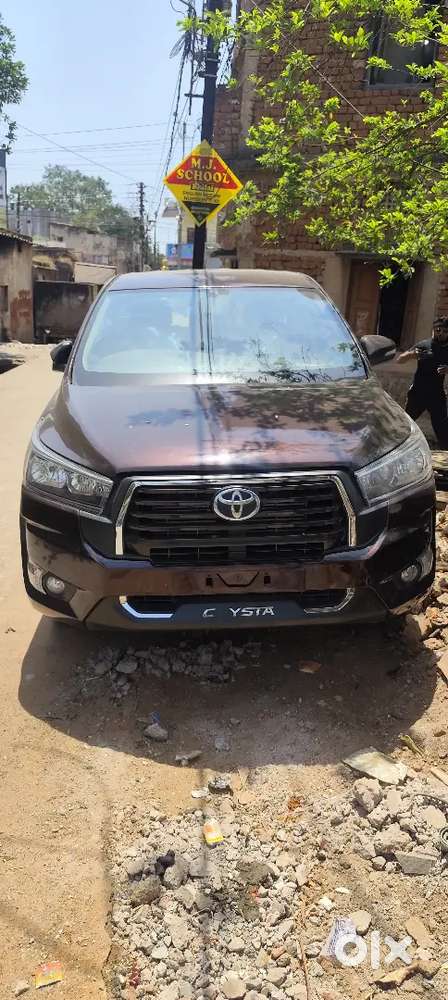 Toyota Innova Crysta 2.4 Mt 2016