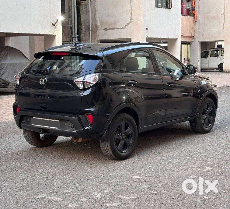 Tata Nexon 1.2 Revotron Xz Plus (l) Dark Edition, 2023, Petrol