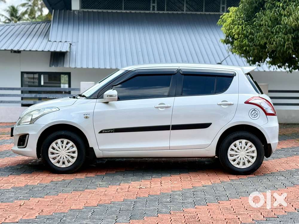Maruti Suzuki Swift Lxi Option, 2015, Petrol