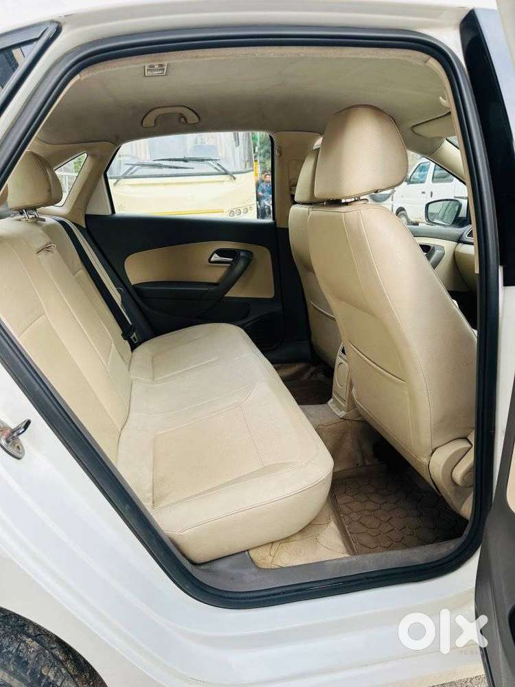 Volkswagen Vento Magnific 1.6 Highline, 2014, Diesel