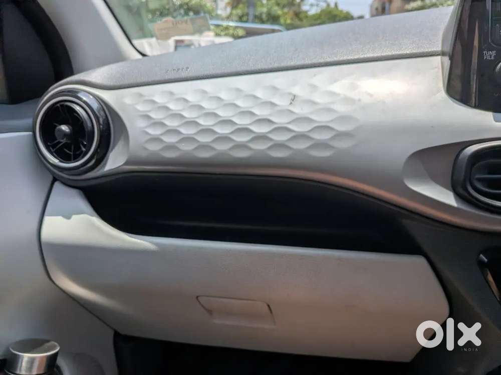 Grand I10 Nios For Sell Direct Owner