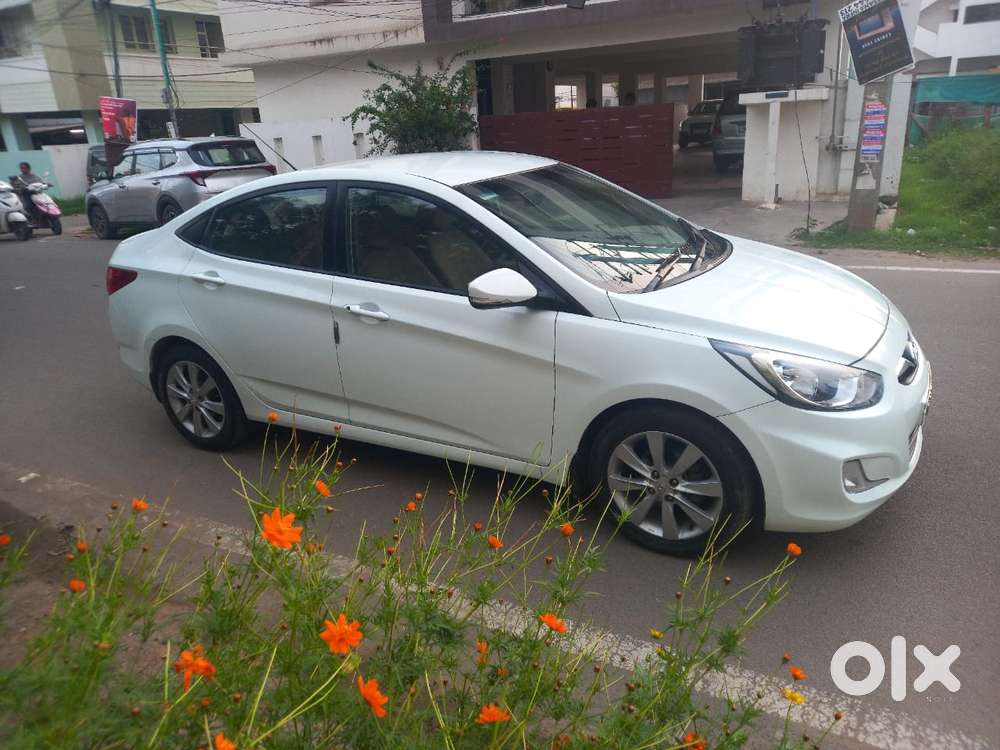 Hyundai Verna Crdi Vgt Sx 1.5, 2012, Diesel