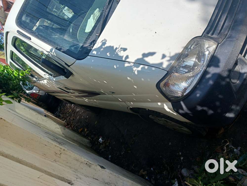 Maruti Suzuki Eeco 5 Str Ac (o), 2011, Petrol