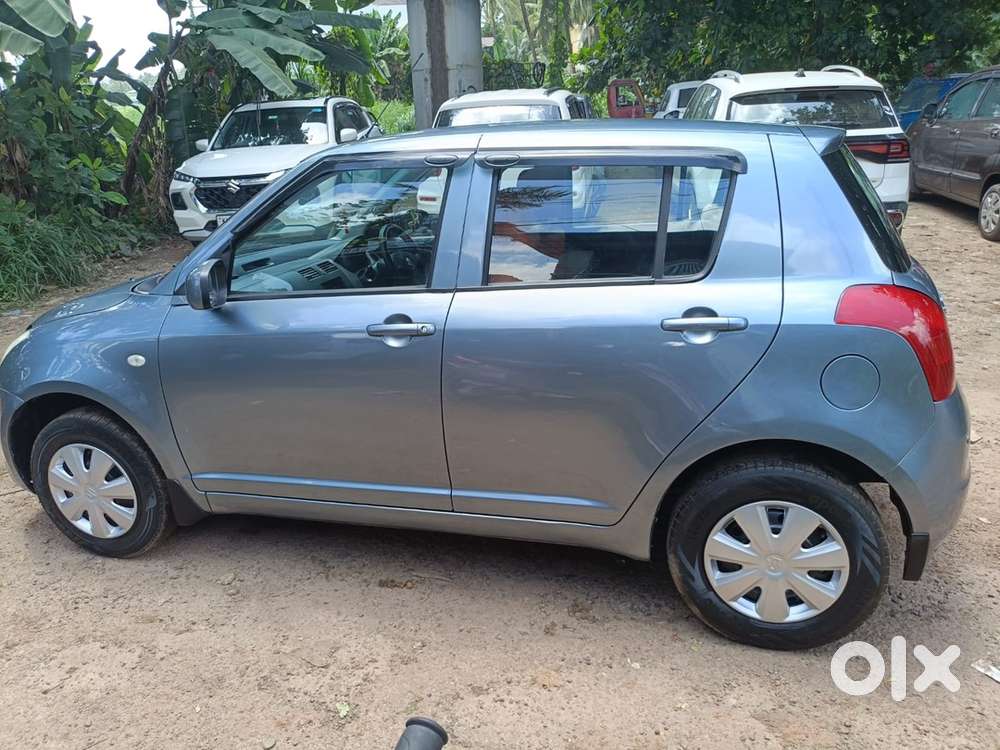 Maruti Suzuki Swift 2005 Petrol Manual Year