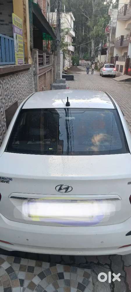 Hyundai Xcent Diesel 2015 Variant