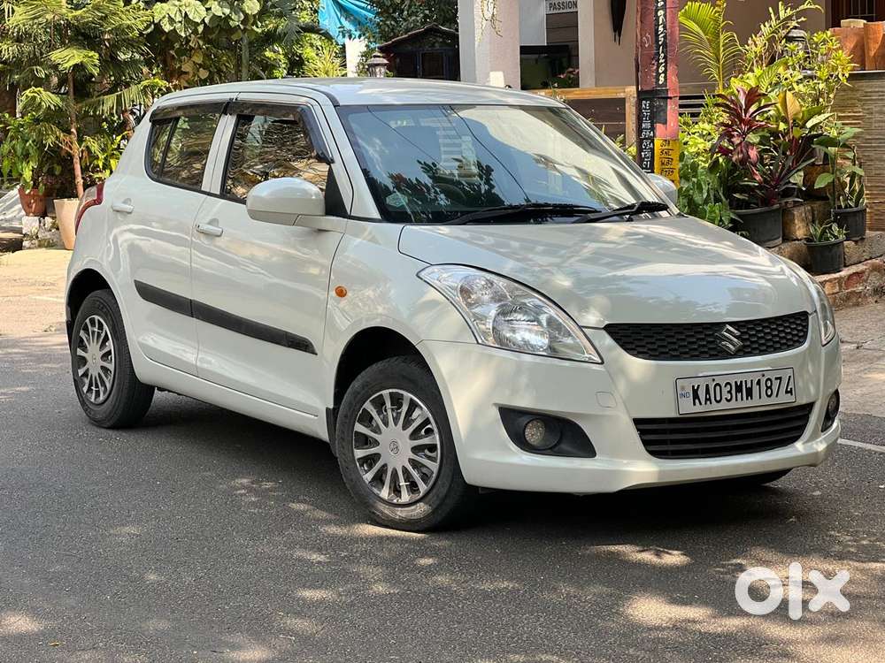 Maruti Suzuki Swift Lxi Optional-o, 2015, Petrol