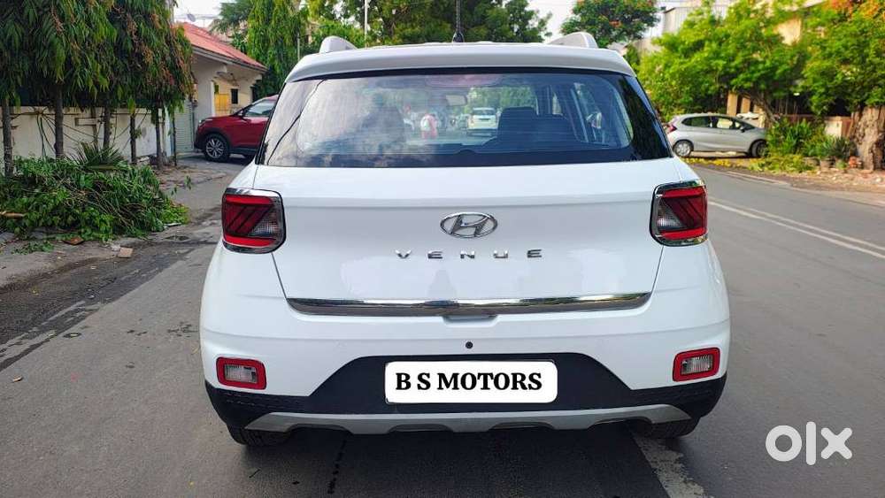 Hyundai Venue 1.2 S (o), 2020, Cng & Hybrids