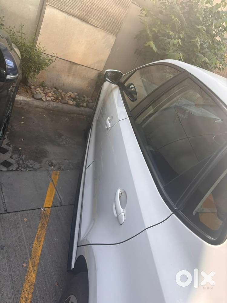 Volkswagen Polo 2019 Petrol 76000 Km Driven
