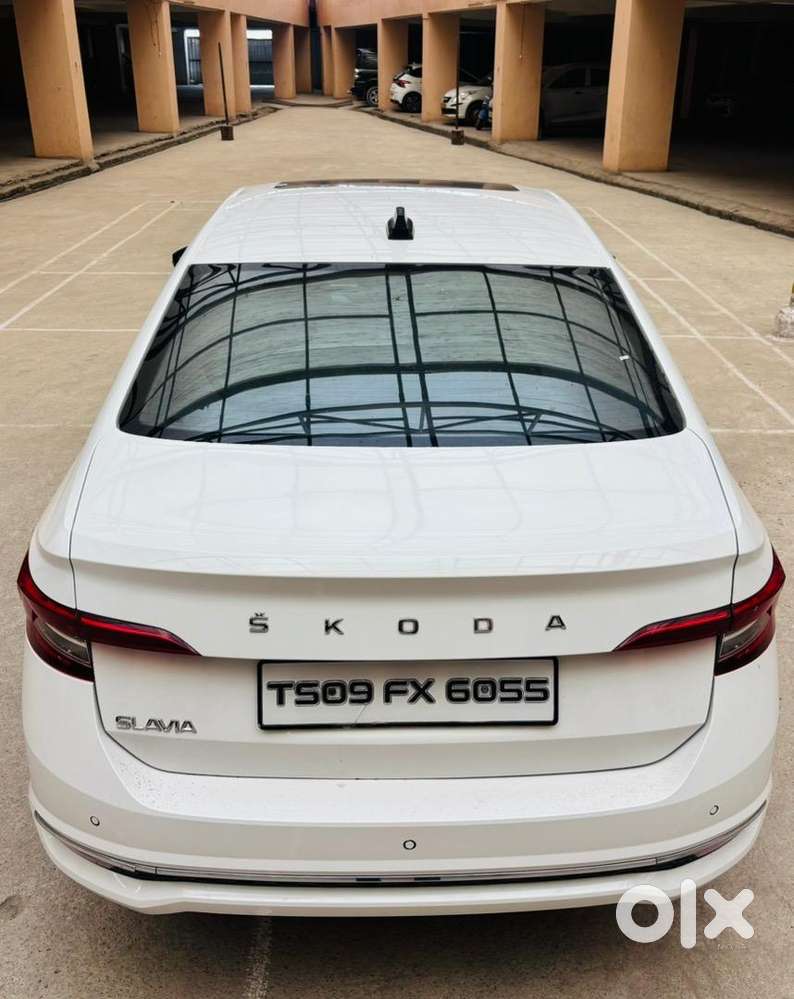 Skoda Slavia Style 2022 Model 1.0l Tsi Amt