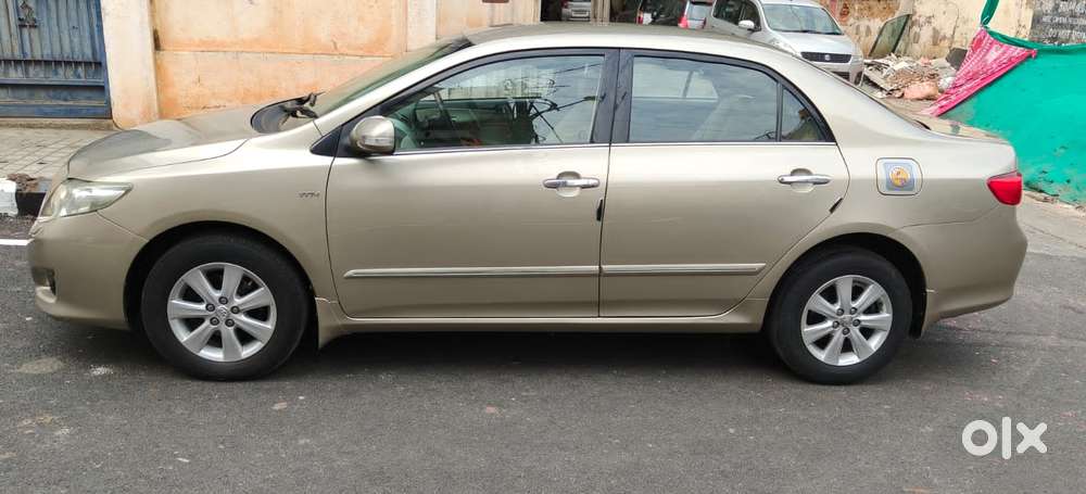 Toyota Corolla Altis G, 2010, Petrol