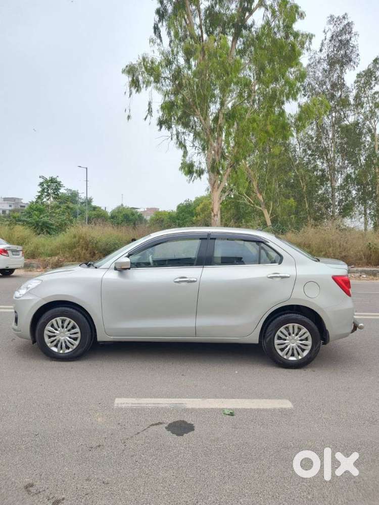 Maruti Suzuki Dzire 1.2 Vxi Amt, 2019, Cng & Hybrids
