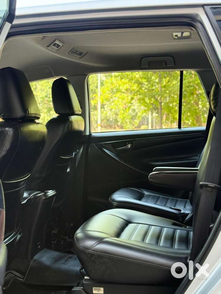 Toyota Innova Crysta 2.4 Gx Limited Edition 7 Str, 2021, Diesel