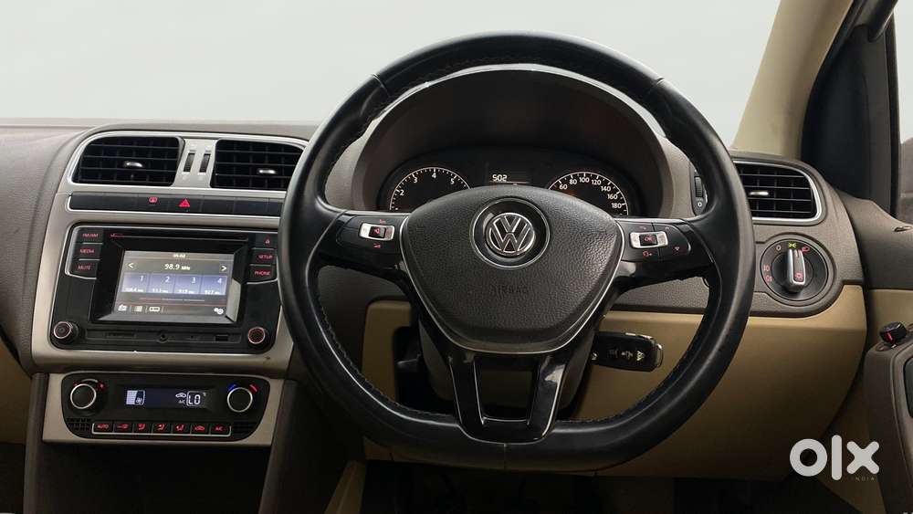 Volkswagen Vento 2013-2015 1.6 Highline, 2016, Petrol