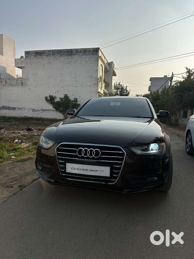 Audi A4 Loan Defaulter Diesel 2017 Register