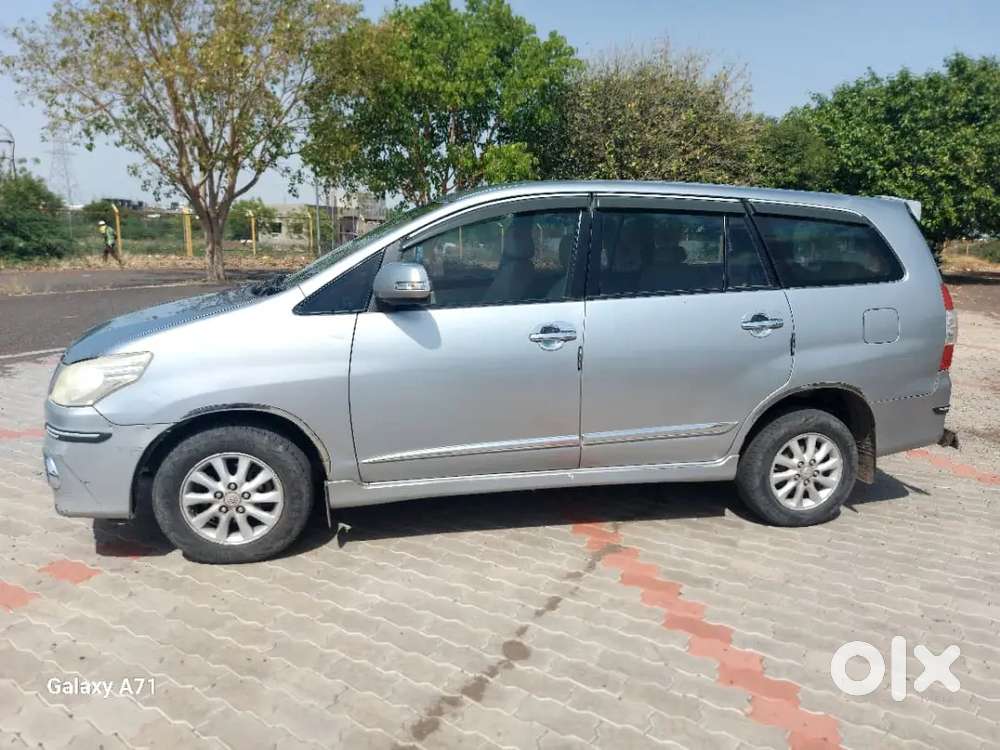 Toyota Innova 2015 Diesel Well Maintained