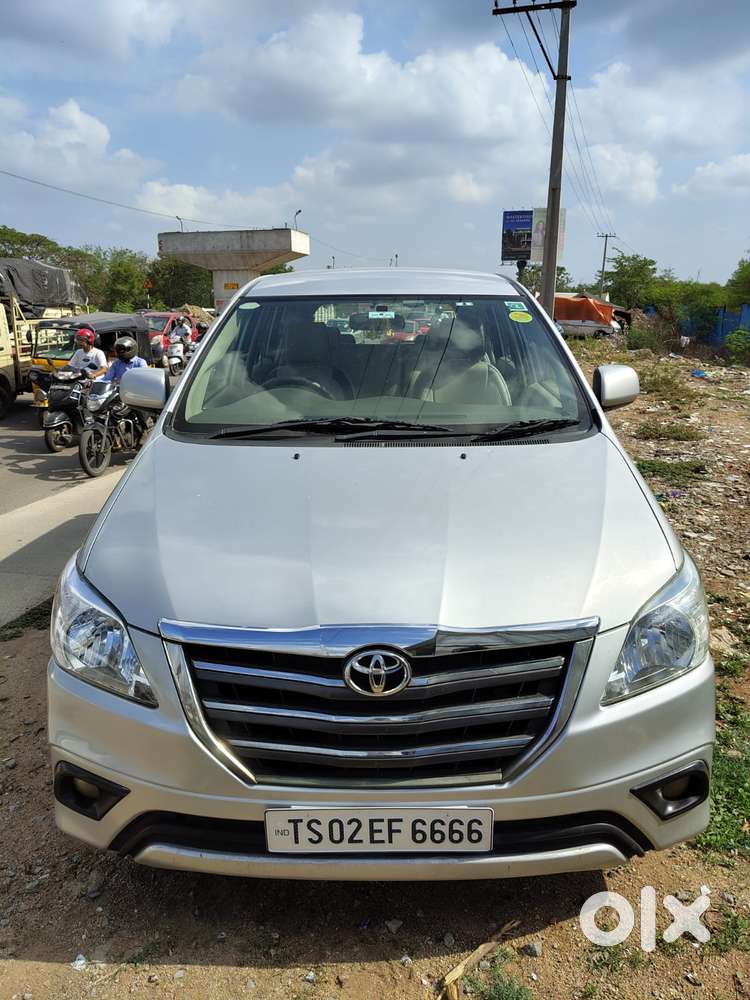 Toyota Innova 2.5 G (diesel) 8 Seater, 2014, Diesel