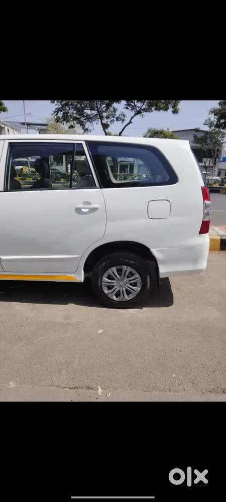 Toyota Innova 2014 Diesel 190000 Km Driven