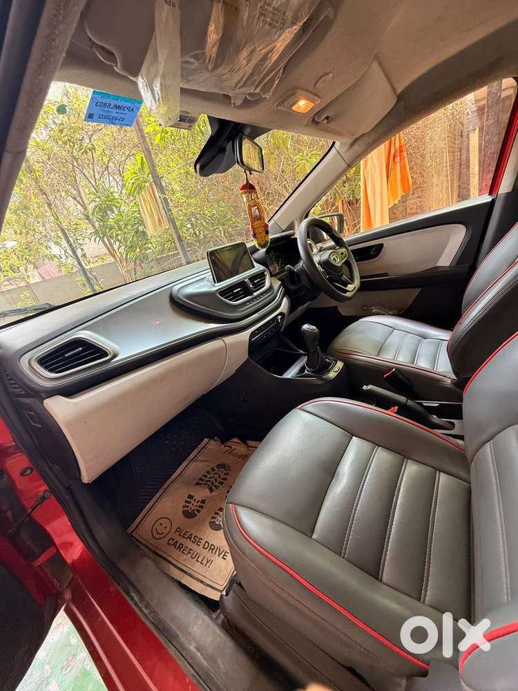 Tata Altroz 1.2 Xt, 2022, Petrol