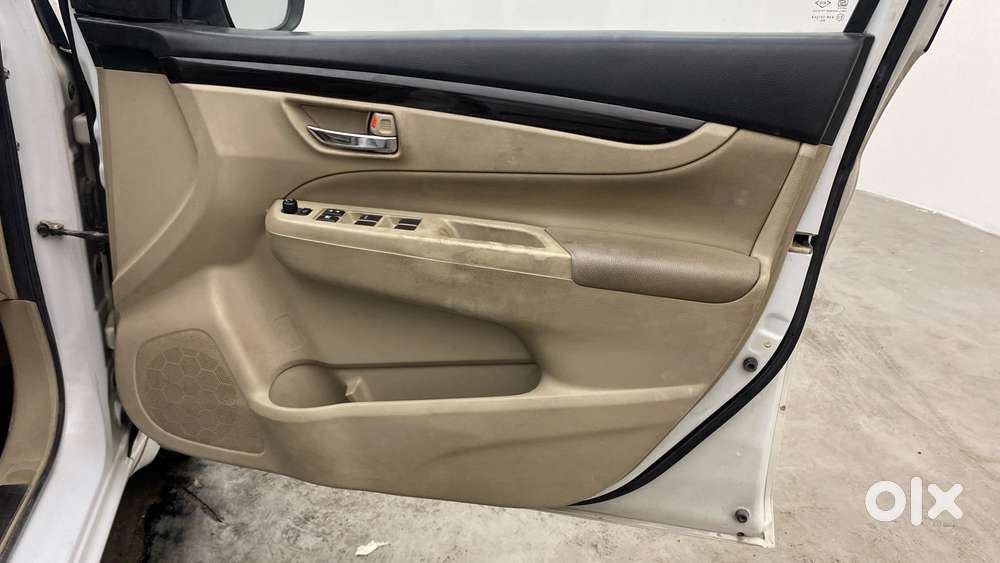 Maruti Suzuki Ciaz 2014-2017 At Zxi Plus, 2016, Petrol