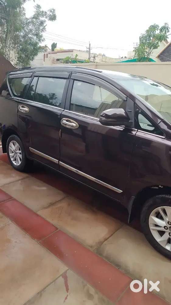 Toyota Innova Crysta 2017 Diesel 95686 Km Driven