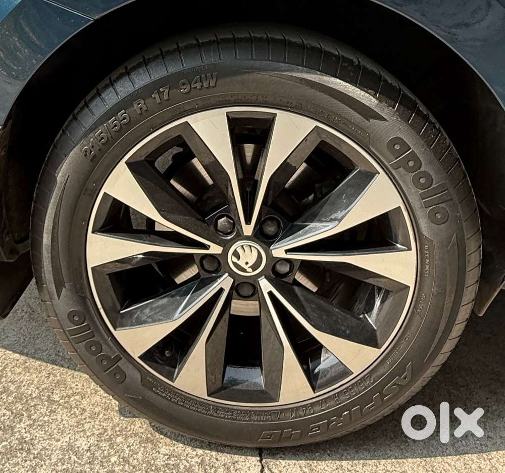 Skoda Superb 2.0 L&k Tsi At, 2022, Petrol