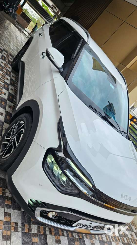 Kia Carens 1.5 Luxury Plus Diesel At 7 Str, 2024, Diesel
