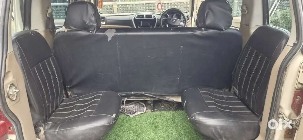 Mahindra Tuv 300 2020