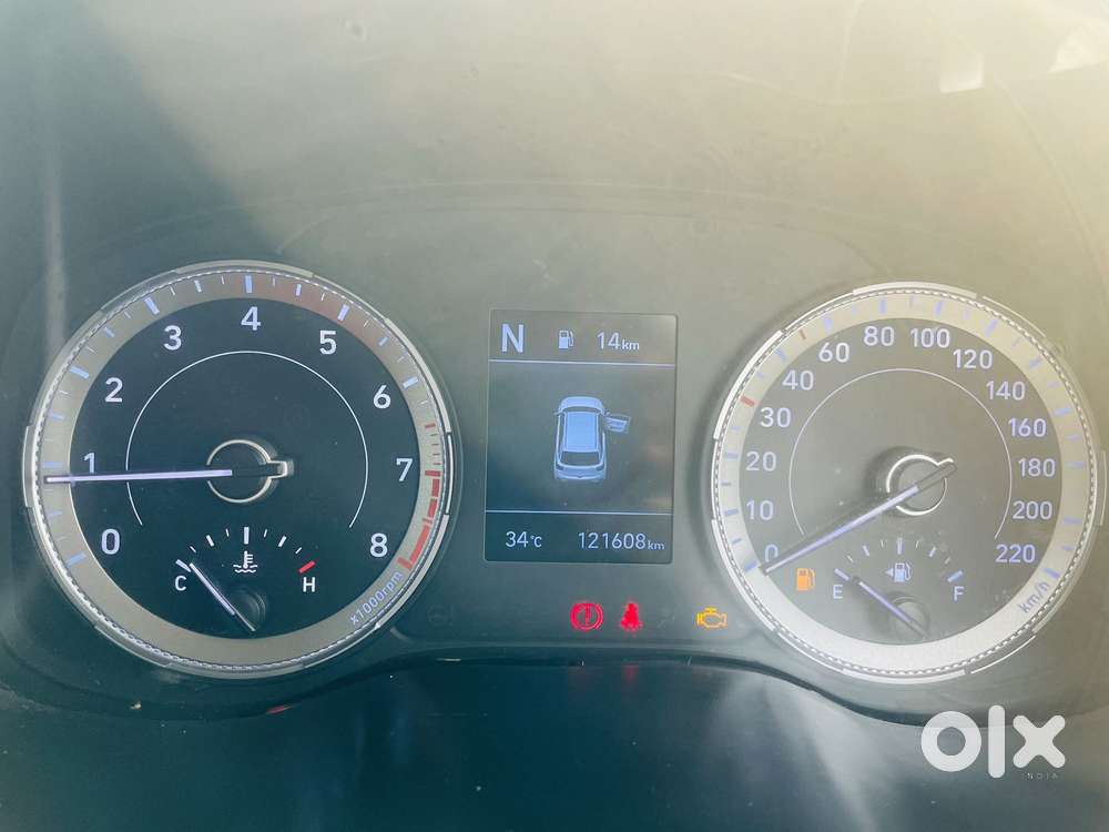 Hyundai Venue 1.0 Sx Turbo Imt Dual Tone Sport, 2021, Petrol