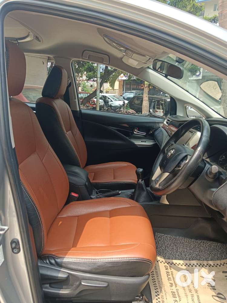 Toyota Innova Crysta 2.4 V 8 Str, 2017, Diesel