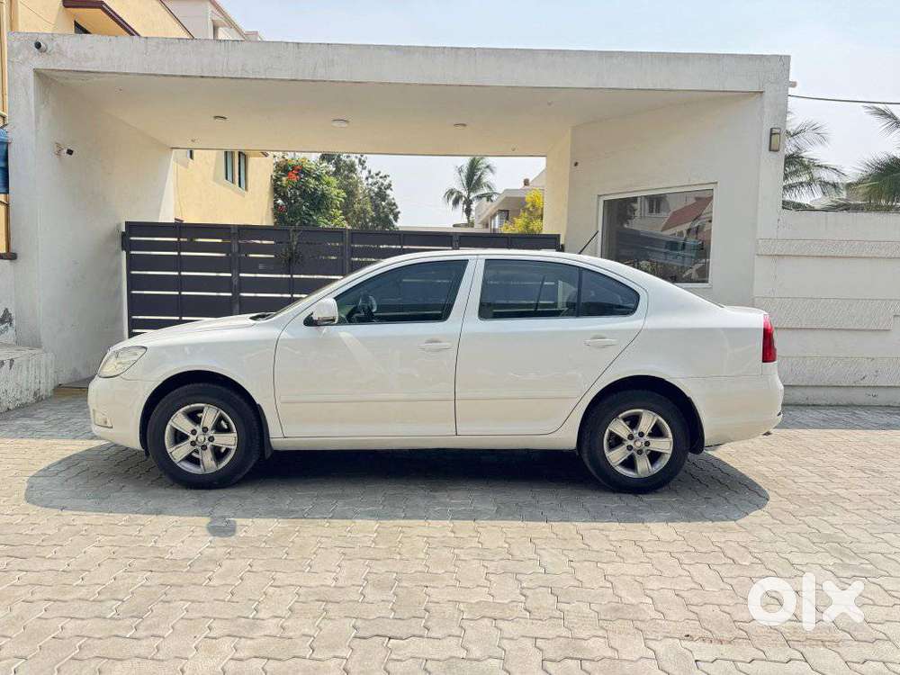 Skoda Laura Ambiente, 2012, Diesel