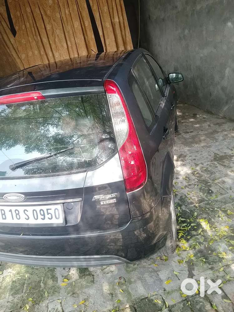 Ford Figo Diesel Titanium 2010